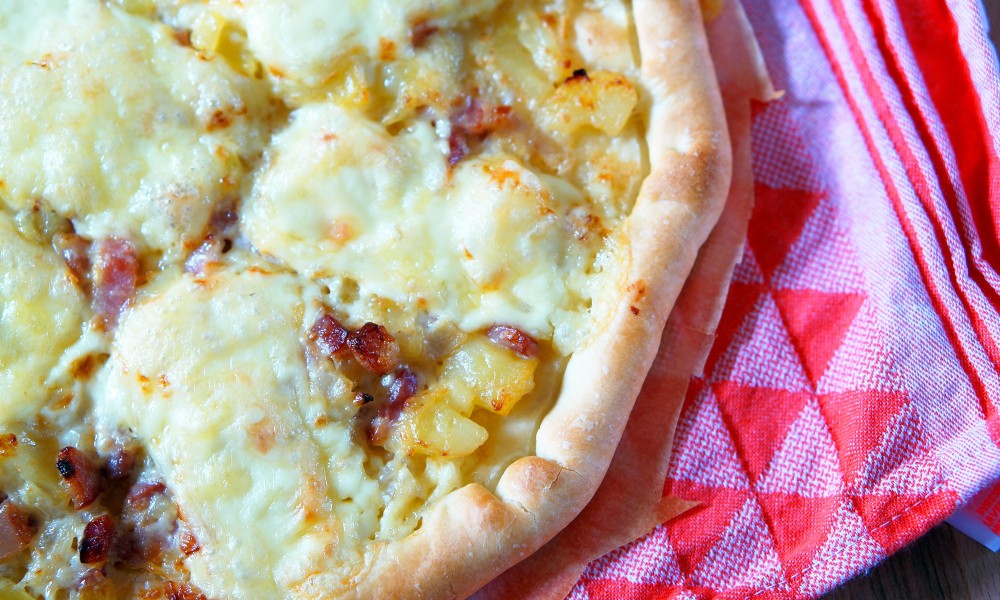 Pizza tartiflette de dessus