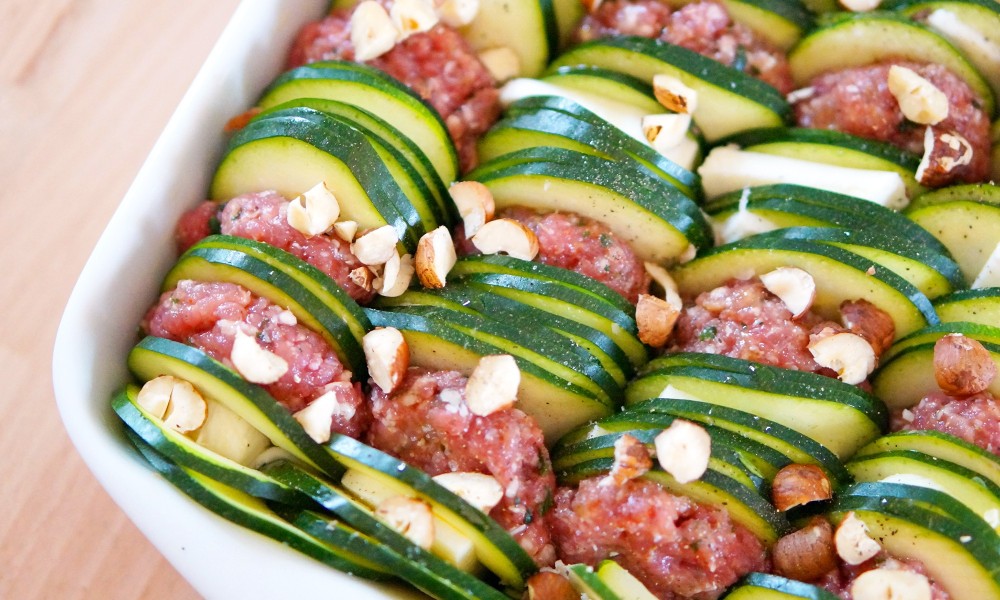 Le gratin de courgettes aux boulette d'agneau prêt à être mis au four