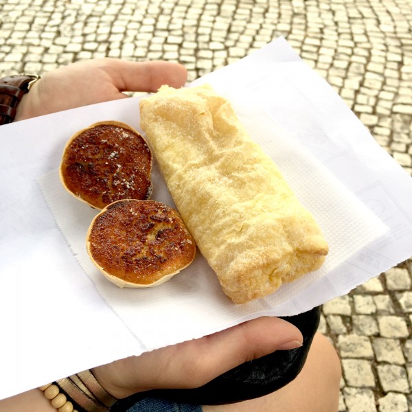 Queijadas et travesseiros de la Fabrica das Verdadeiras Queijadas da Sapa à Sintra - Pretty Chef