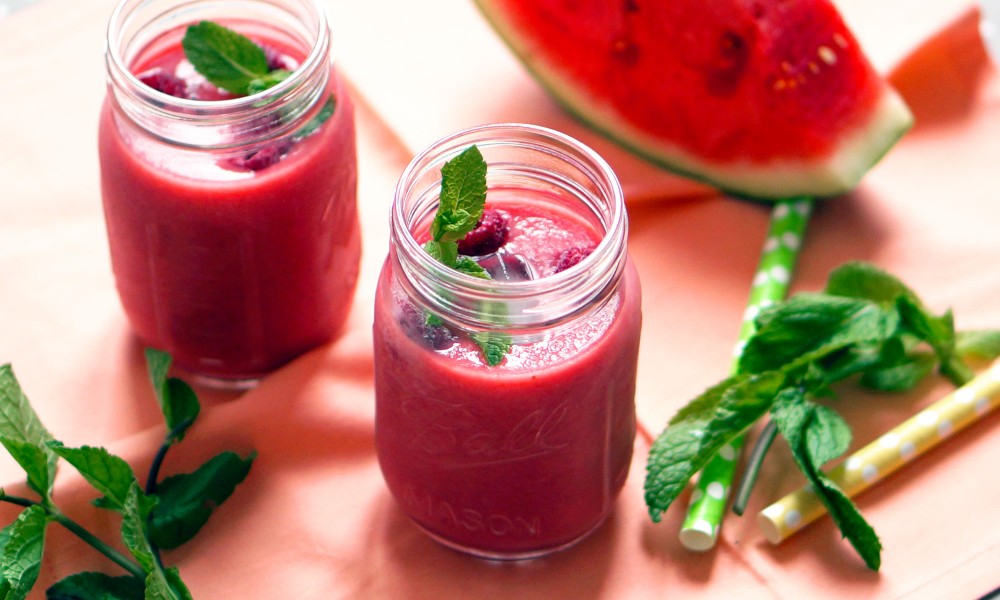 Une autre vue de mon smoothie pastèque, framboise et menthe - Pretty Chef